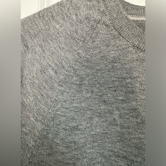 Banana Republic Short Sleeve Grey Light Sweater - Picture 6 of 6